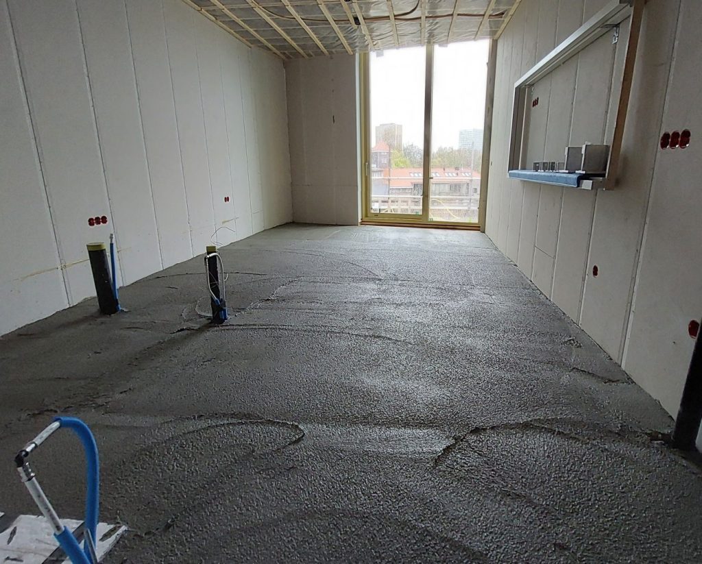 isolatiebeton vloer eps beton gestort in een nieuwbouwwoning