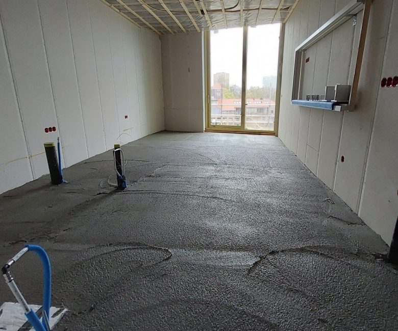 isolatiebeton vloer eps beton gestort in een nieuwbouwwoning